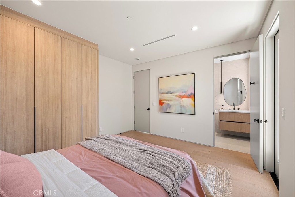 MLS #SR25255601 image #31