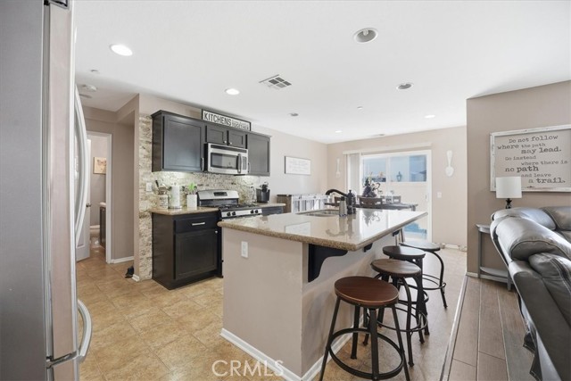 Detail Gallery Image 11 of 43 For 1411 Chinaberry, Beaumont,  CA 92223 - 4 Beds | 3 Baths