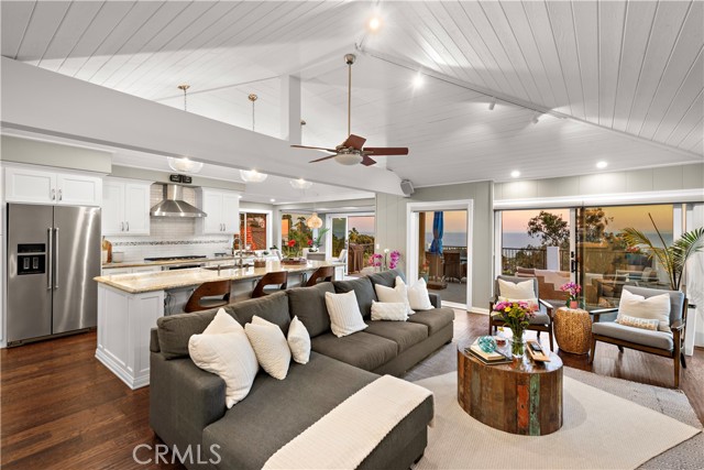 Detail Gallery Image 19 of 53 For 750 Rembrandt Dr, Laguna Beach,  CA 92651 - 3 Beds | 3/1 Baths