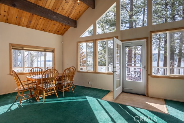 Detail Gallery Image 10 of 45 For 136 Round Dr, Big Bear Lake,  CA 92315 - 3 Beds | 1/1 Baths