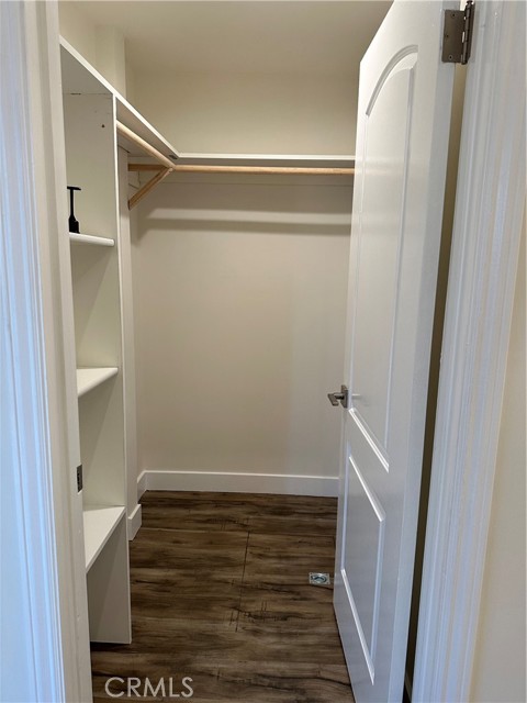 Detail Gallery Image 20 of 25 For 1741 Glenwood Rd, Glendale,  CA 91201 - 3 Beds | 2 Baths