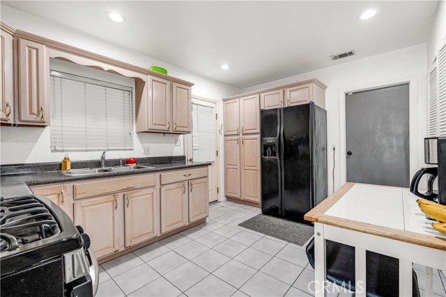 Detail Gallery Image 6 of 33 For 13722 Placid, Whittier,  CA 90605 - 3 Beds | 1 Baths