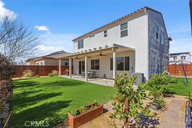 Detail Gallery Image 37 of 59 For 588 Overstone Ave, Madera,  CA 93636 - 5 Beds | 2/1 Baths