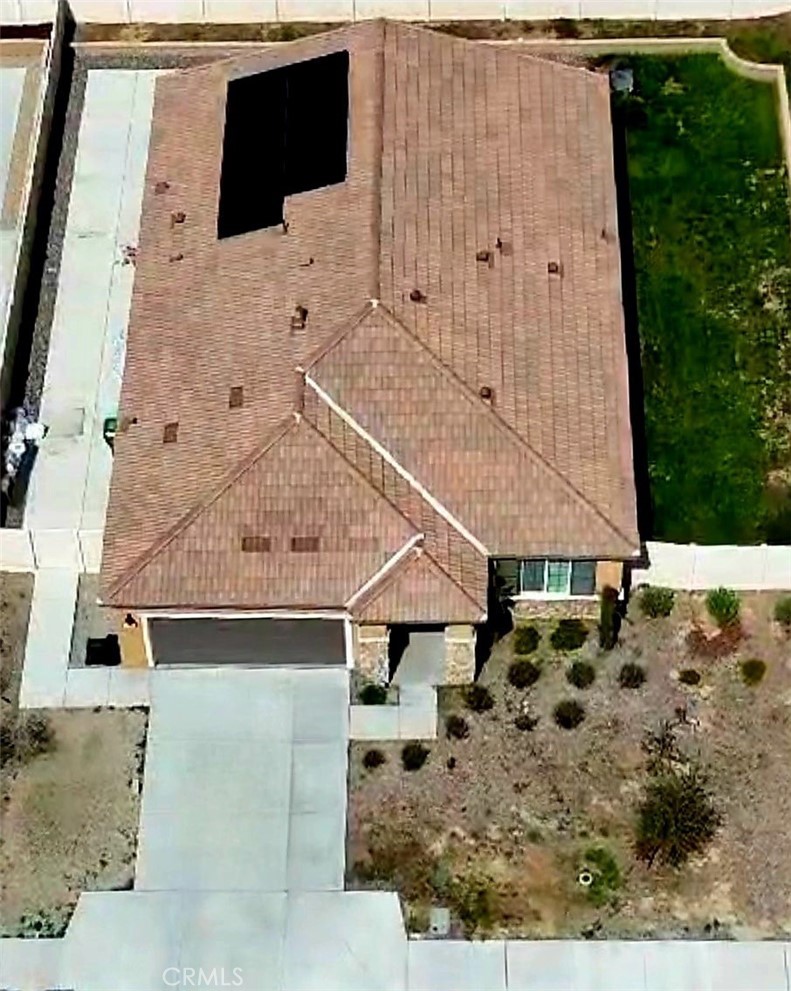 https://media.crmls.org/medias/afeeb432-67ae-43fa-9cea-89119effa2bf.jpg?preset=X-Large