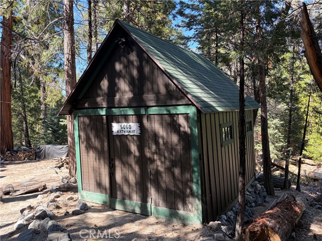 Detail Gallery Image 5 of 57 For 120 Barton Flats, Angelus Oaks,  CA 92305 - 2 Beds | 1 Baths