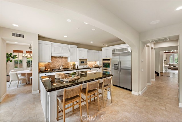 21 Corte Lomas Verdes, San Clemente CA: https://media.crmls.org/medias/afeffc2f-8856-4560-8c5c-ce938b8ae948.jpg