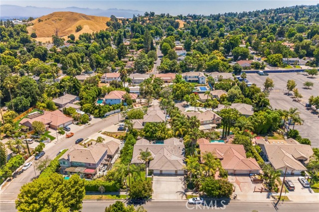 5050 Serrania Avenue, Woodland Hills, CA, 91364 5050 Serrania Avenue, Woodland Hills, CA, 91364