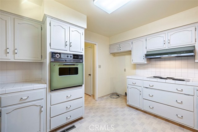 Detail Gallery Image 10 of 41 For 6647 N Anna St, Fresno,  CA 93710 - 3 Beds | 2 Baths