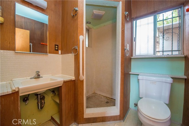 24 Fredalba, Running Springs, CA 92382
