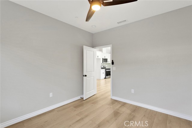 Detail Gallery Image 15 of 30 For 16150 Smoke Tree, Hesperia,  CA 92345 - 3 Beds | 2 Baths