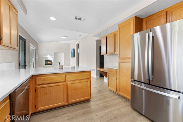 Detail Gallery Image 17 of 50 For 30465 Avenida Palmera, Homeland,  CA 92548 - 4 Beds | 3 Baths