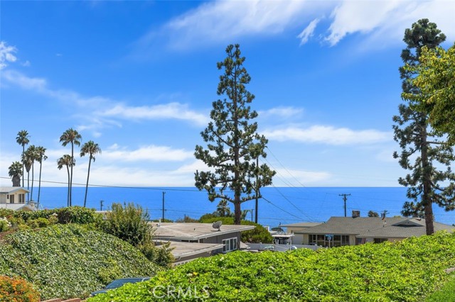 32215 Schooner Drive, Rancho Palos Verdes CA: https://media.crmls.org/medias/aff0a56a-25be-44d0-8851-c7fd3f2bb543.jpg
