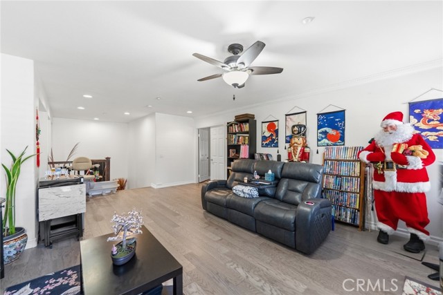 Detail Gallery Image 37 of 75 For 16636 Parsley, Fontana,  CA 92337 - 5 Beds | 3/1 Baths