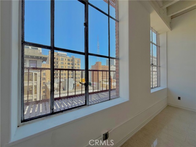 Detail Gallery Image 6 of 11 For 312 W 5th St #714,  Los Angeles,  CA 90013 - 1 Beds | 1 Baths