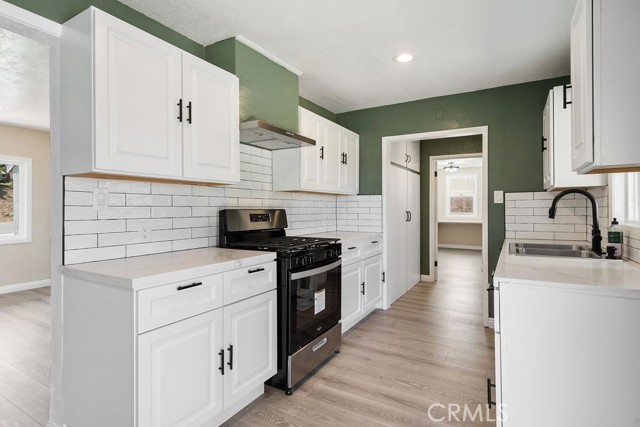 19170 Envoy Avenue, Corona CA: https://media.crmls.org/medias/aff23b8a-870f-43db-b4ba-735adae3e41c.jpg