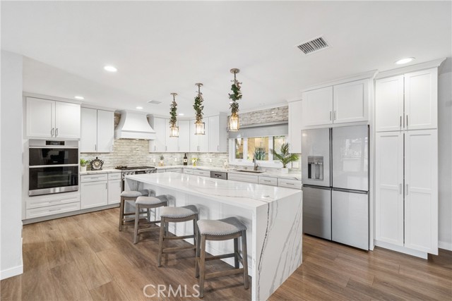 1031 E Andrews Drive, Long Beach CA: https://media.crmls.org/medias/aff2b98c-a060-4029-adb4-2762c39b4117.jpg
