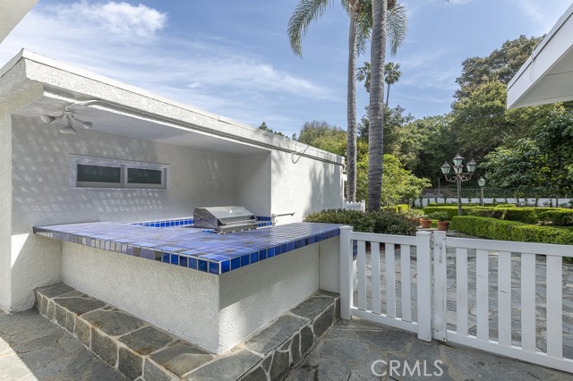 Detail Gallery Image 31 of 37 For 16044 Royal Mount Dr, Encino,  CA 91436 - 5 Beds | 4/1 Baths
