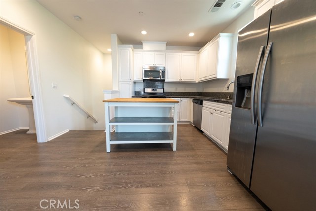 Detail Gallery Image 7 of 22 For 3310 E Yountville Dr #1,  Ontario,  CA 91761 - 1 Beds | 1/1 Baths