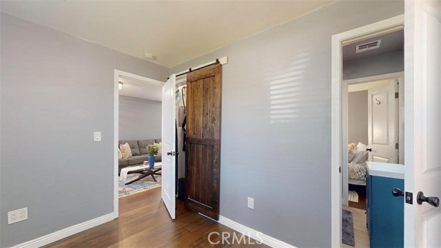 Detail Gallery Image 11 of 11 For 2249 Baltic Ave, Long Beach,  CA 90810 - 2 Beds | 2 Baths