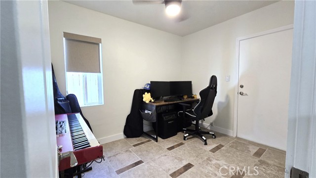 Detail Gallery Image 20 of 29 For 6704 Rhea Ave, Reseda,  CA 91335 - 3 Beds | 2 Baths