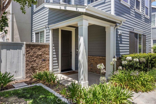 15530 Bonsai Way, Tustin CA: https://media.crmls.org/medias/aff4b75d-f3b8-4487-9caf-f6c202063669.jpg