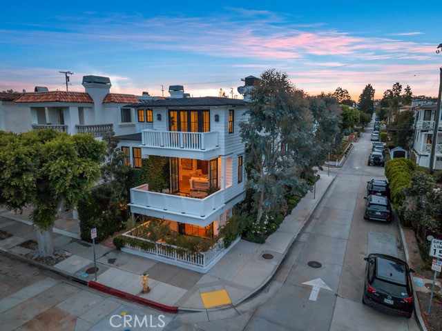 441 3rd Street, Manhattan Beach, California 90266, 5 Bedrooms Bedrooms, 0 ,4 BathroomsBathrooms,Residential,For Sale,3rd,0,SB26119340 441 3rd Street, Manhattan Beach, California 90266, 5 Bedrooms Bedrooms, 0 ,4 BathroomsBathrooms,Residential,For Sale,3rd,0,SB26119340