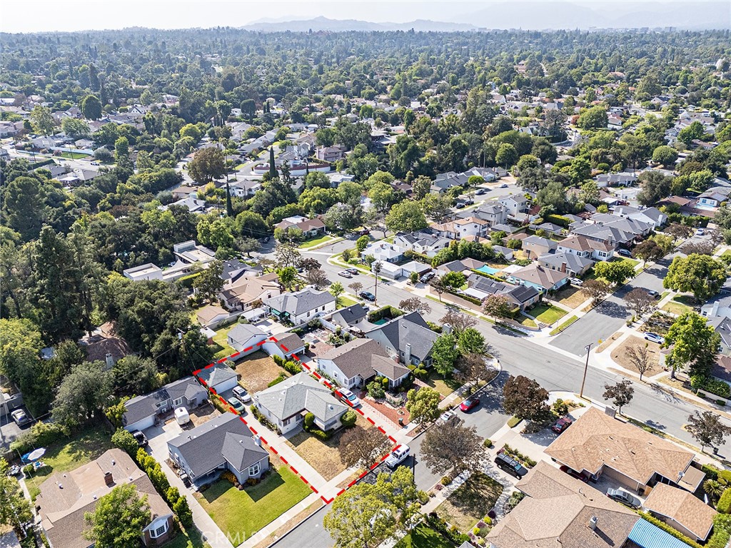 https://media.crmls.org/medias/aff71e69-3ab7-43ea-b0b4-01b059768c40.jpg?preset=X-Large