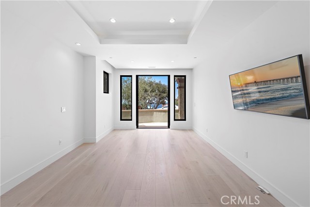 Detail Gallery Image 26 of 64 For 2340 Crestview Dr, Laguna Beach,  CA 92651 - 4 Beds | 5/1 Baths