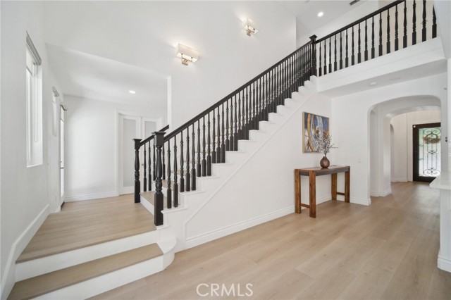 25422 Magnolia Lane, Stevenson Ranch CA: https://media.crmls.org/medias/aff84238-7cd7-480c-867d-93cb6e99838e.jpg