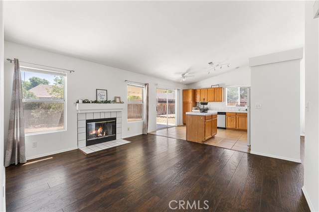 Detail Gallery Image 13 of 45 For 3742 Hickory Ct, Rosamond,  CA 93560 - 3 Beds | 2 Baths