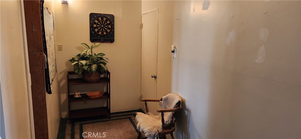 https://media.crmls.org/medias/aff8f3b3-7adf-4aa7-82dc-574d120f4d73.jpg?preset=X-Large