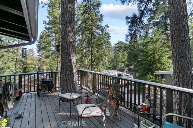 22864 Alder Lane, Crestline CA: https://media.crmls.org/medias/aff8f78e-2f97-4f8a-b107-573292ebbc38.jpg