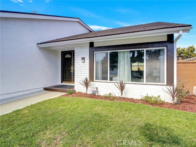 Detail Gallery Image 4 of 32 For 1675 E Cyrene, Carson,  CA 90746 - 5 Beds | 3 Baths