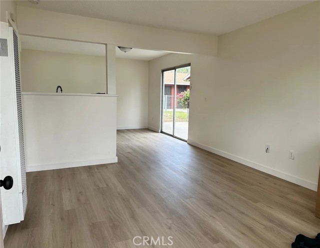 Detail Gallery Image 5 of 7 For 558 S Benjamin, Rialto,  CA 92376 - 1 Beds | 1 Baths