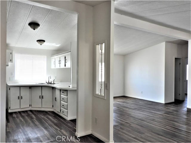 Detail Gallery Image 19 of 42 For 38380 Serra Rd, Hinkley,  CA 92347 - 3 Beds | 2 Baths