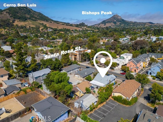 1143 Walnut Street, San Luis Obispo CA: https://media.crmls.org/medias/affa2f63-9f82-49a8-892b-0c0e9600325f.jpg