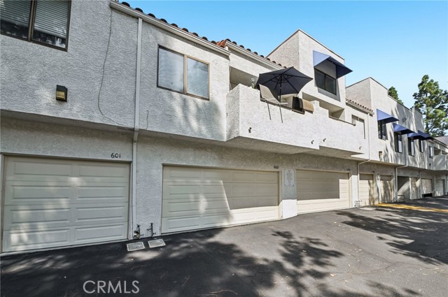 602 Park Shadow Court, Baldwin Park CA: https://media.crmls.org/medias/affa751f-6714-4249-90e8-5865e9c6c3c6.jpg