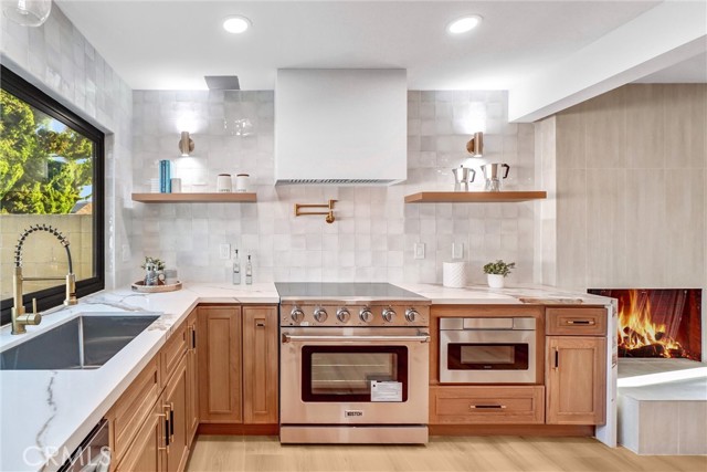 Front Image Thumbnail for CROC26056653