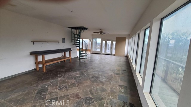 9176 Upper Lake Lucerne Road, Upper Lake CA: https://media.crmls.org/medias/affb2320-b184-441d-a1ca-7d52c86f08cd.jpg
