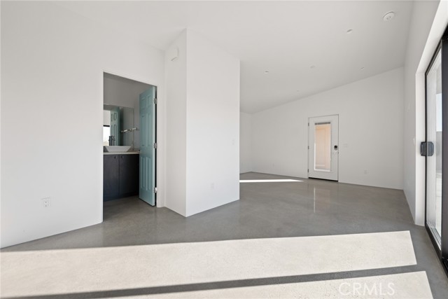 Detail Gallery Image 5 of 11 For 4955 1st St, Joshua Tree,  CA 92252 - 1 Beds | 1 Baths