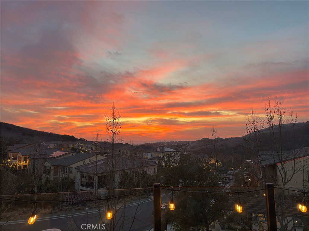 https://media.crmls.org/medias/affba1f7-1633-478a-8d4f-63b4169a8438.jpg?preset=X-Large