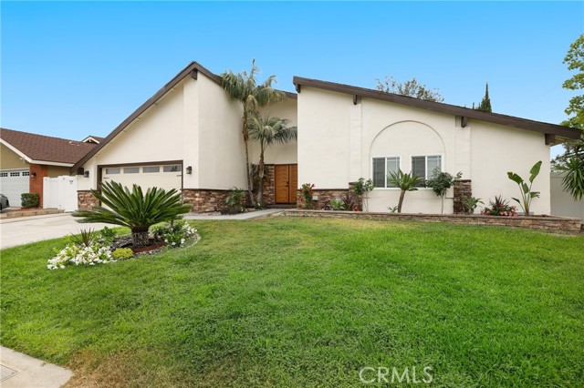 17822 Aberdeen Lane, Villa Park CA: https://media.crmls.org/medias/affd4c05-f643-4496-936b-9a7a2d7a970d.jpg