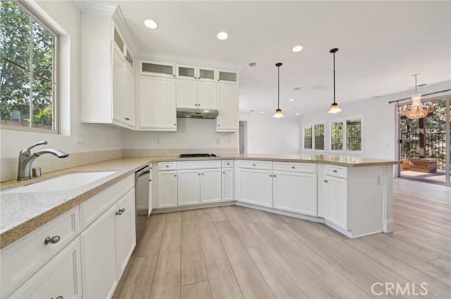 Detail Gallery Image 10 of 61 For 21 Canoe, Irvine,  CA 92618 - 4 Beds | 3 Baths