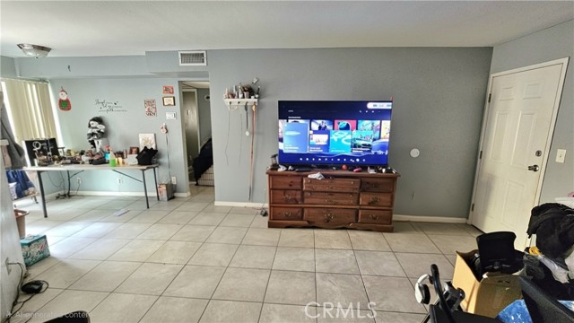 Detail Gallery Image 5 of 20 For 7641 Reseda Bld #87,  Reseda,  CA 91335 - 2 Beds | 2 Baths