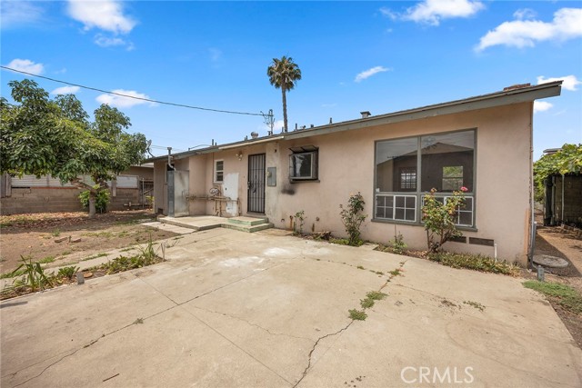 1208 E Commonwealth Avenue, Fullerton CA: https://media.crmls.org/medias/affe6888-2d2c-4760-af51-e34e0c848f2e.jpg