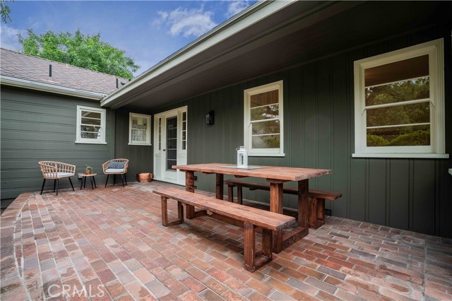 3500 Grayburn Road, Pasadena CA: https://media.crmls.org/medias/affe69f3-46c3-4c6b-8c6c-9feac8bf3647.jpg