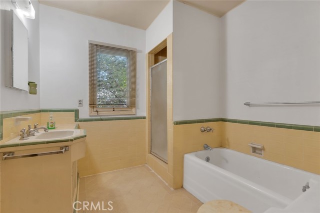 311 N Del Mar Avenue, San Gabriel CA: https://media.crmls.org/medias/afff1b4e-fada-4fed-8d01-fdd0ea57b005.jpg