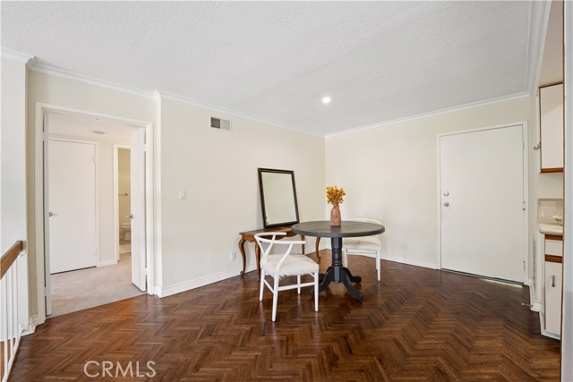 Detail Gallery Image 8 of 18 For 29125 Thousand Oaks Bld #D,  Agoura Hills,  CA 91301 - 2 Beds | 2 Baths