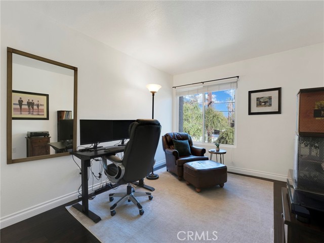 Detail Gallery Image 15 of 27 For 11806 Moorpark #C,  Studio City,  CA 91604 - 4 Beds | 3 Baths