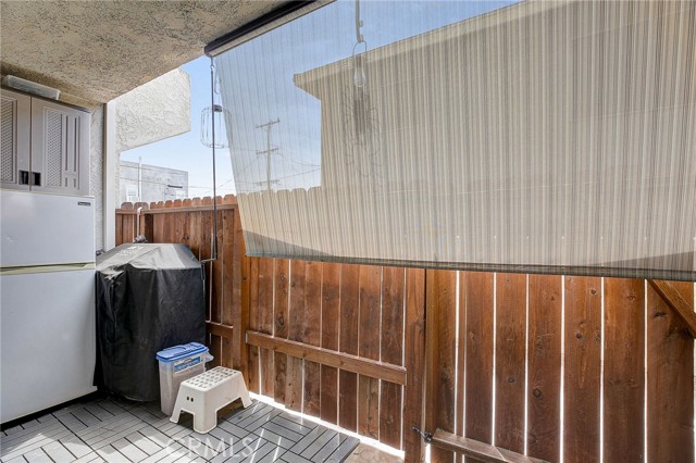 Detail Gallery Image 27 of 39 For 120 S Everett St #5,  Glendale,  CA 91205 - 3 Beds | 2/1 Baths